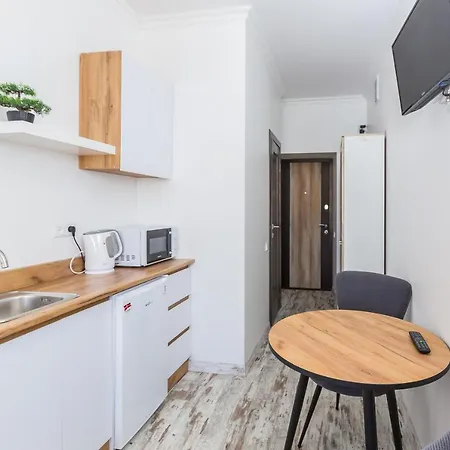 смарт біля жд вокзалу на городоцькій Apartment *