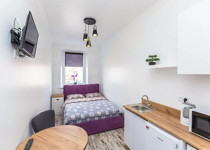 смарт біля жд вокзалу на городоцькій 149